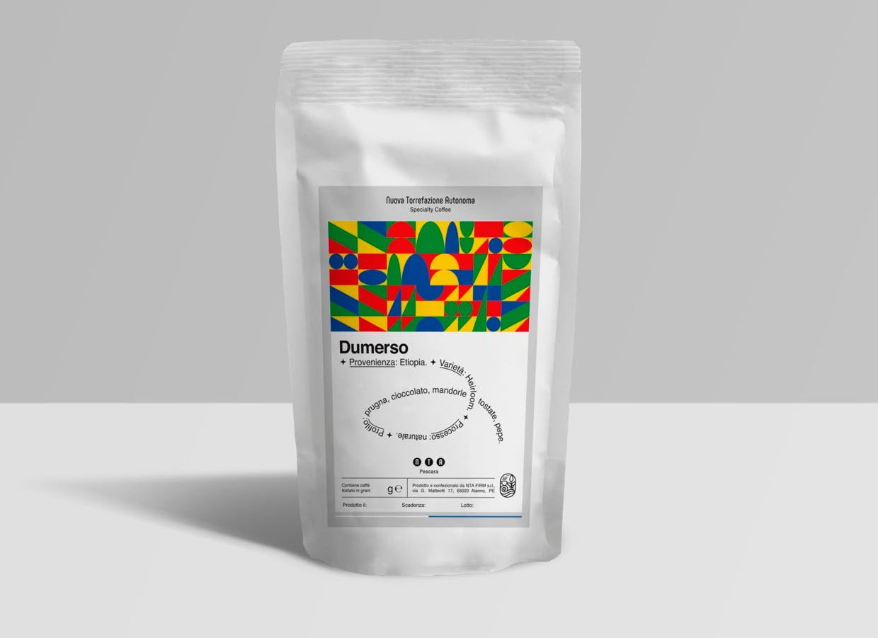 Etiopia| Dumerso| Specialty Coffee in grani 225g| VARIETÀ: Heirloom|
ORIGINE: Etiopia
PROCESSO: Naturale|
PROFILO: Prugna, Cioccolato, Mandorle